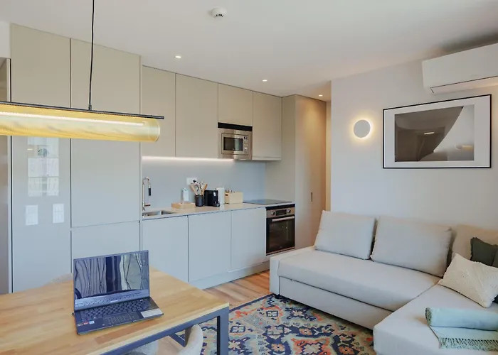 Feel Porto Firmeza Coworking & Flats